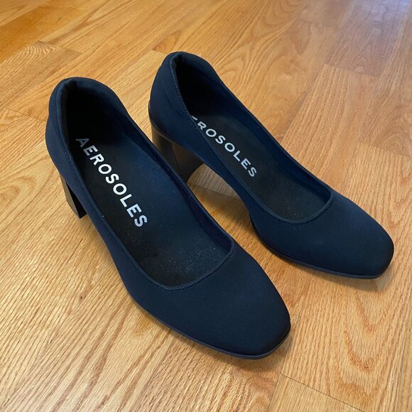 Aerosoles Black Casta Pumps • 9 Wide - Picture 1 of 5